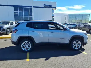 Jeep Compass 2024 4x4 Latitude 4p SUV