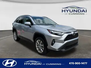 Toyota RAV4 2022 XLE Premium 4dr SUV