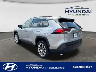 Toyota RAV4 2022 XLE Premium 4dr SUV