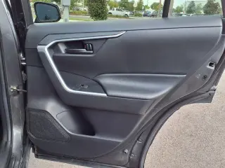 Toyota RAV4 2021 AWD LE 4dr SUV
