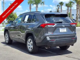 Toyota RAV4 2021 AWD LE 4dr SUV