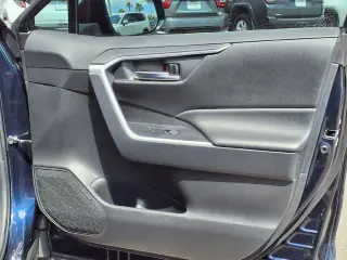 Toyota RAV4 2024 XLE Premium 4dr SUV