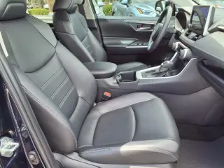 Toyota RAV4 2024 XLE Premium 4dr SUV