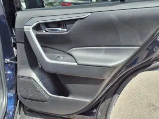 Toyota RAV4 2024 XLE Premium 4dr SUV