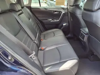 Toyota RAV4 2024 XLE Premium 4dr SUV