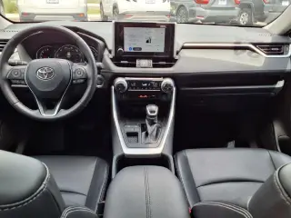 Toyota RAV4 2024 XLE Premium 4dr SUV