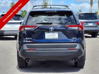 Toyota RAV4 2024 XLE Premium 4dr SUV