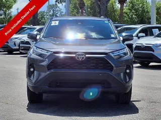 Toyota RAV4 2023 XLE Premium 4dr SUV