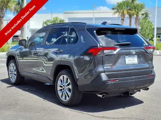 Toyota RAV4 2023 XLE Premium 4dr SUV
