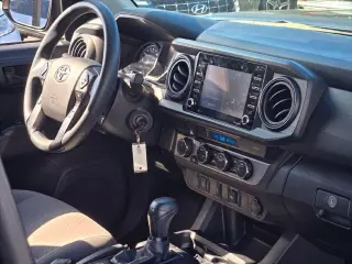 Toyota Tacoma 2023 4x4 SR V6 4p Doble Cab 5.0 ft CB
