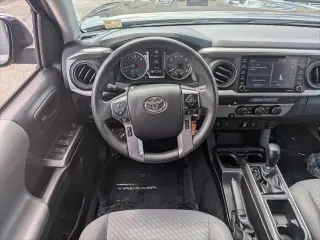 Toyota Tacoma 2022 4x2 SR5 V6 4p Doble Cab 5.0 ft CB