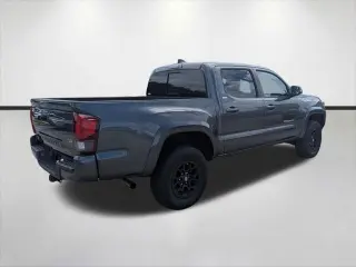 Toyota Tacoma 2022 4x2 SR5 V6 4p Doble Cab 5.0 ft CB