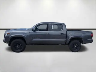 Toyota Tacoma 2022 4x2 SR5 V6 4p Doble Cab 5.0 ft CB
