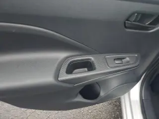 Nissan Versa 2025 S Sedán 4 puertas CVT