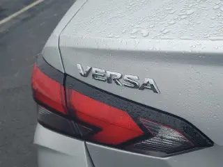 Nissan Versa 2025 S Sedán 4 puertas CVT