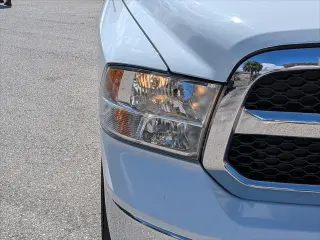 Ram 1500 Clásico 2022 4x2 Tradesman 2p Puerta Regular Cab 8 ft. LB Pickup