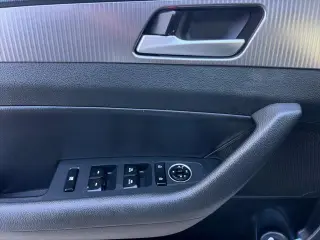 Hyundai SONATA 2019 Sport 4dr Sedán