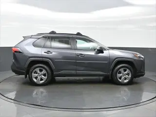 Toyota RAV4 2023 AWD XLE 4dr SUV
