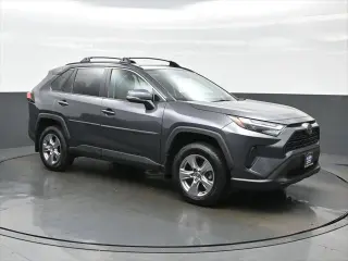 Toyota RAV4 2023 AWD XLE 4dr SUV