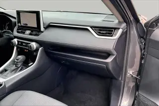 Toyota RAV4 2025 4x4 XLE 4p SUV