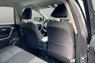 Toyota RAV4 2025 4x4 XLE 4p SUV