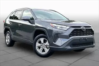 Toyota RAV4 2025 4x4 XLE 4p SUV