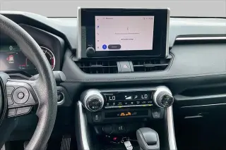Toyota RAV4 2025 4x4 XLE 4p SUV