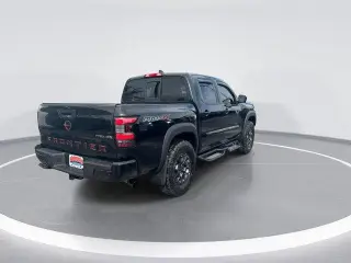 Nissan Frontier 2022 4x4 PRO-4X 4dr Crew Cab 5 ft. SB