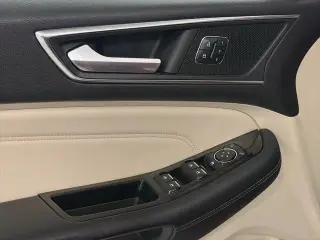 Ford Edge 2017 AWD Titanium 4dr Crossover