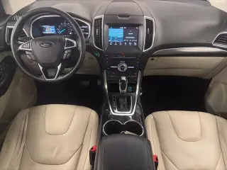 Ford Edge 2017 AWD Titanium 4dr Crossover