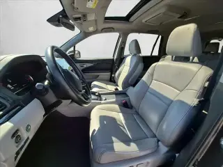 Honda Pilot 2020 AWD Touring SUV de 4 puertas con asientos traseros de mando