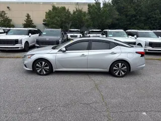 Nissan Altima 2021 2.5 SV 4dr Sedán