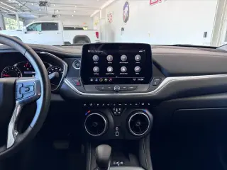 Chevrolet Blazer 2023 AWD LT 4dr SUV con 2LT