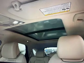 Genesis GV70 2025 AWD 2.5T Estándar 4p SUV
