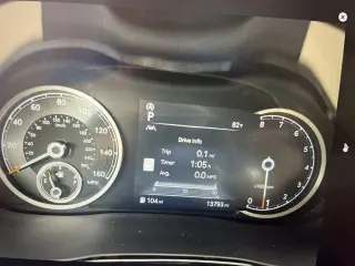 Genesis GV70 2025 AWD 2.5T Estándar 4p SUV