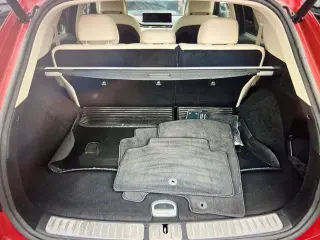 Genesis GV70 2025 AWD 2.5T Estándar 4p SUV