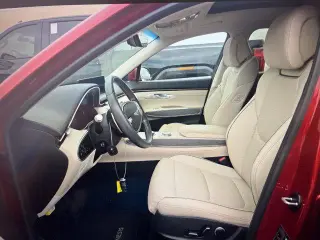 Genesis GV70 2025 AWD 2.5T Estándar 4p SUV