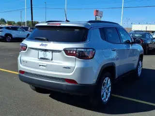 Jeep Compass 2024 4x4 Latitude 4p SUV