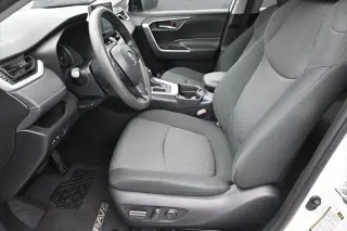 Toyota RAV4 2021 XLE 4dr SUV
