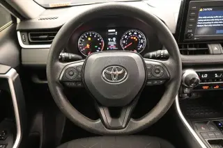 Toyota RAV4 2021 XLE 4dr SUV