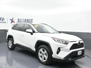 Toyota RAV4 2021 XLE 4dr SUV