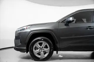 Toyota RAV4 2023 AWD XLE 4dr SUV