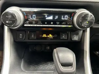 Toyota RAV4 2024 AWD XLE 4dr SUV