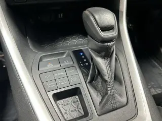 Toyota RAV4 2024 AWD XLE 4dr SUV