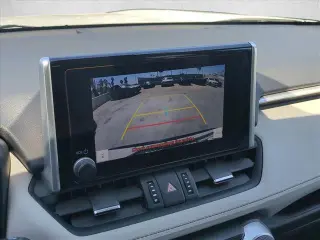 Toyota RAV4 2023 XLE Premium 4dr SUV