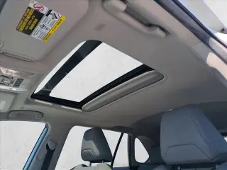 Toyota RAV4 2023 XLE Premium 4dr SUV