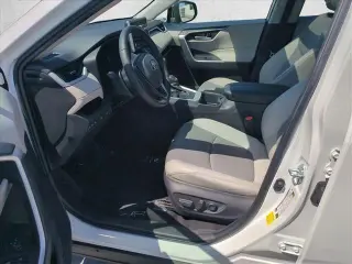 Toyota RAV4 2023 XLE Premium 4dr SUV
