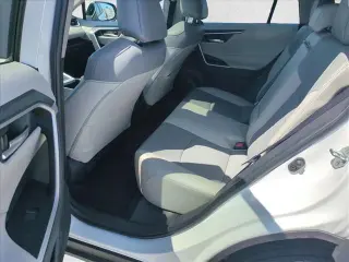 Toyota RAV4 2023 XLE Premium 4dr SUV