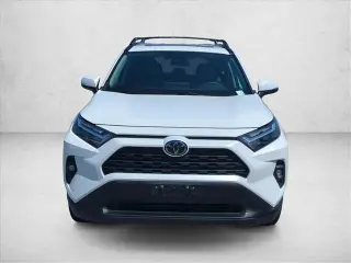 Toyota RAV4 2023 XLE Premium 4dr SUV