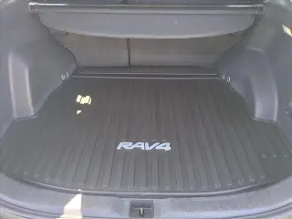 Toyota RAV4 2023 XLE Premium 4dr SUV